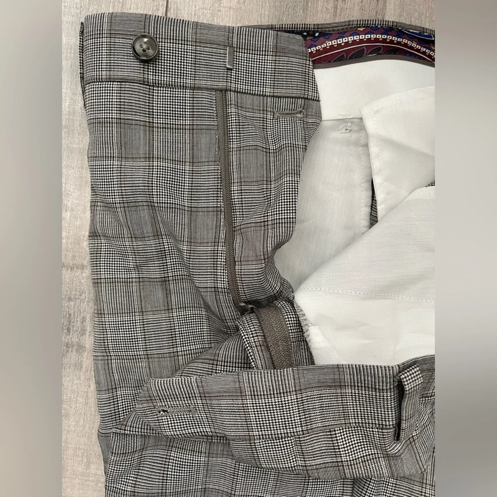 TALLIA Black and White Plaid Pants - Picture 4 of 7